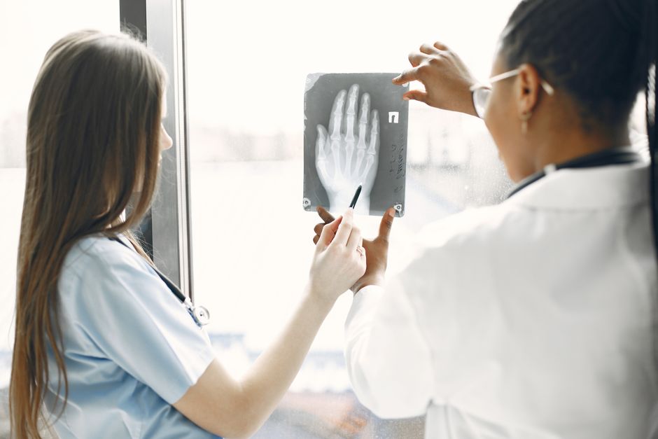 Hip Replacement procedure - Patient consultation at KAHF-accredited hospital in Seoul, South Korea