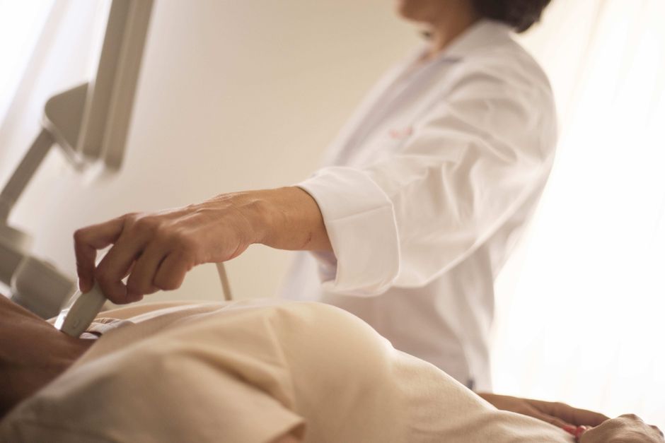 Thyroid Surgery procedure - Patient consultation at KAHF-accredited hospital in Seoul, South Korea
